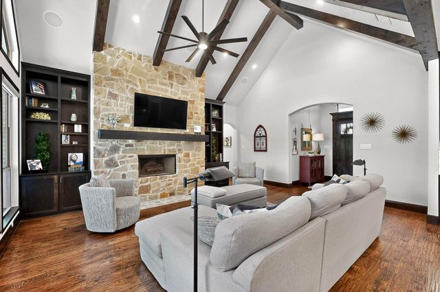 6421 Jasper Circle, Midlothian, TX 76065