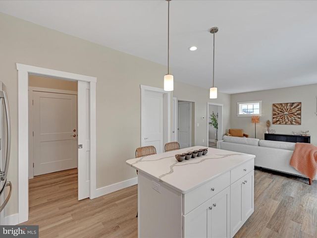 14 FAMILY DR, Carlisle, PA 17013