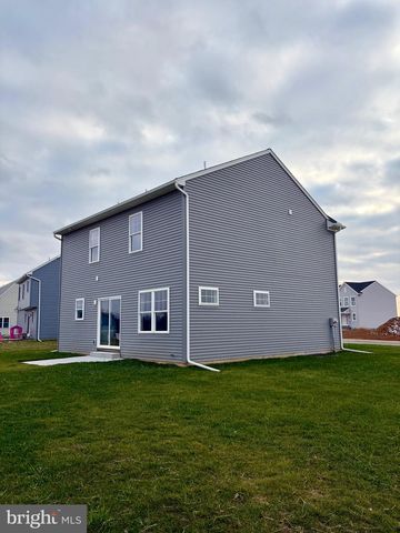 14 FAMILY DR, Carlisle, PA 17013