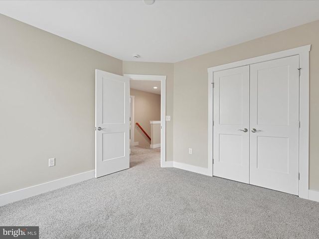 14 FAMILY DR, Carlisle, PA 17013