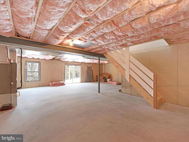 14 FAMILY DR, Carlisle, PA 17013