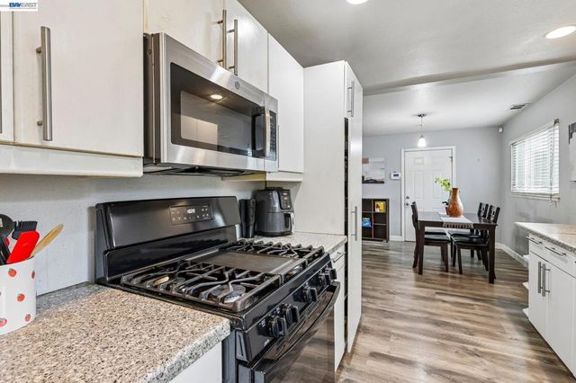1225 W Beverly Pl, Tracy, CA 95376