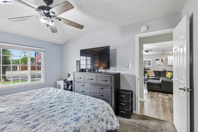 1225 W Beverly Pl, Tracy, CA 95376