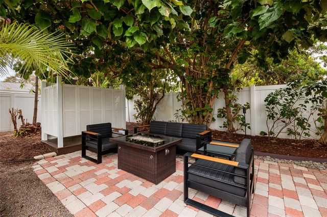 2209 SUNRISE DRIVE SE, St Petersburg, FL 33705