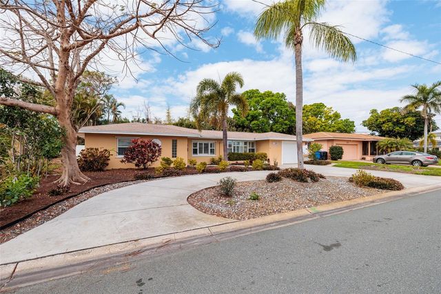 2209 SUNRISE DRIVE SE, St Petersburg, FL 33705