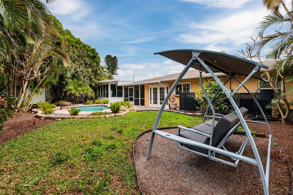 Image 25 of property listing at 2209 SUNRISE DRIVE SE, St Petersburg, FL 33705