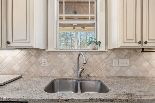 112 Briarburn Lane, Holly Springs, NC 27540