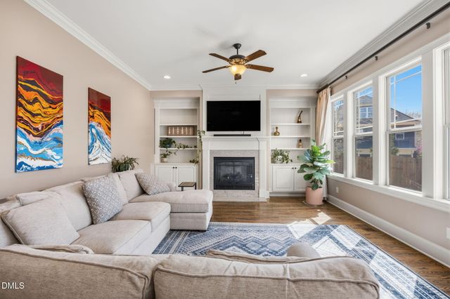 112 Briarburn Lane, Holly Springs, NC 27540