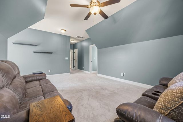 112 Briarburn Lane, Holly Springs, NC 27540