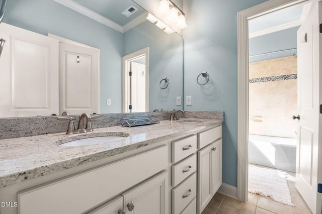 112 Briarburn Lane, Holly Springs, NC 27540