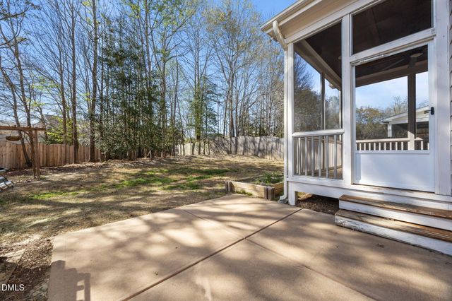 112 Briarburn Lane, Holly Springs, NC 27540