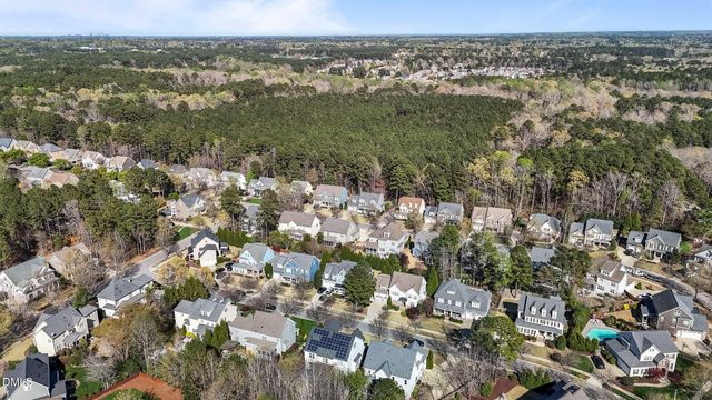 112 Briarburn Lane, Holly Springs, NC 27540