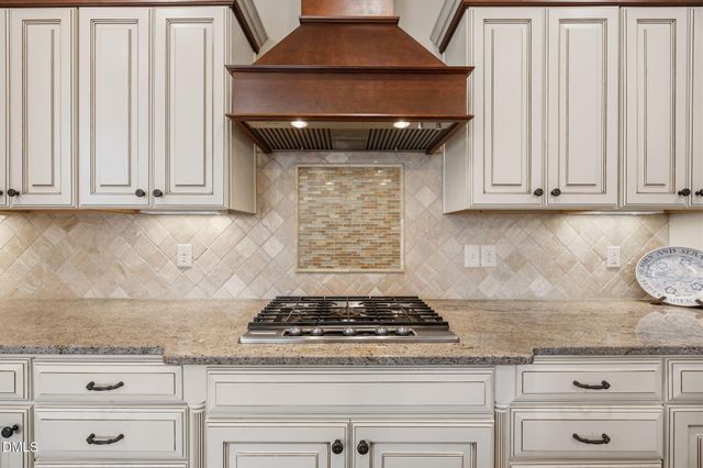 112 Briarburn Lane, Holly Springs, NC 27540