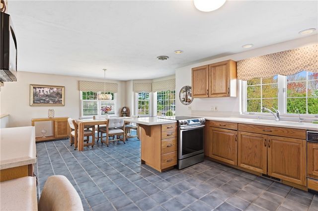 2 N Hereford Drive, Cumberland, RI 02864