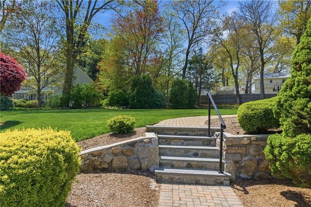 2 N Hereford Drive, Cumberland, RI 02864