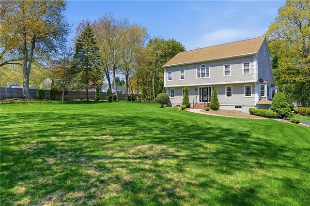 2 N Hereford Drive, Cumberland, RI 02864