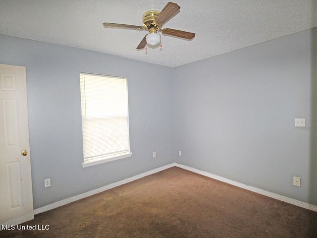 10009 Flintridge Drive, Moss Point, MS 39562