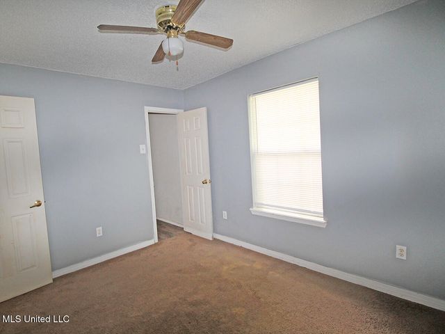 10009 Flintridge Drive, Moss Point, MS 39562