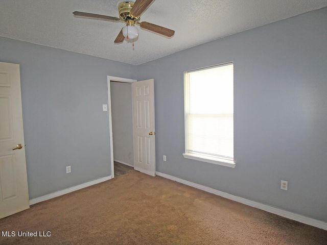 10009 Flintridge Drive, Moss Point, MS 39562
