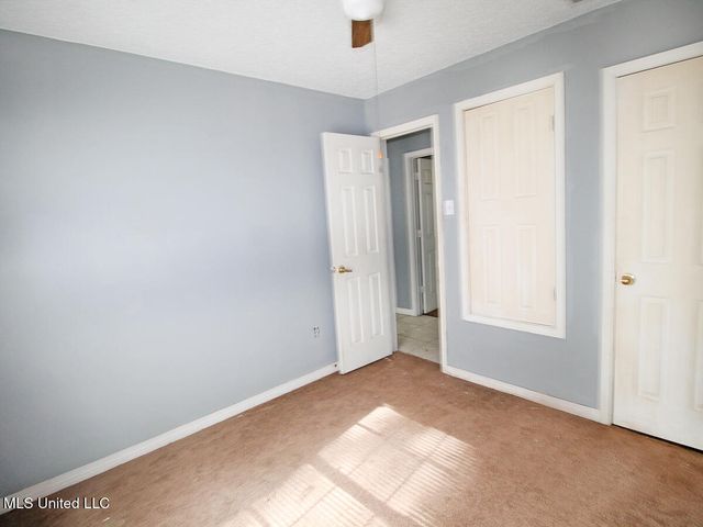 10009 Flintridge Drive, Moss Point, MS 39562