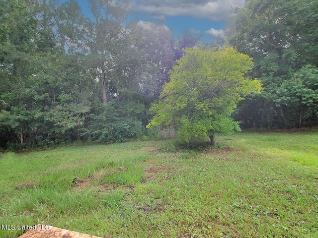 10009 Flintridge Drive, Moss Point, MS 39562