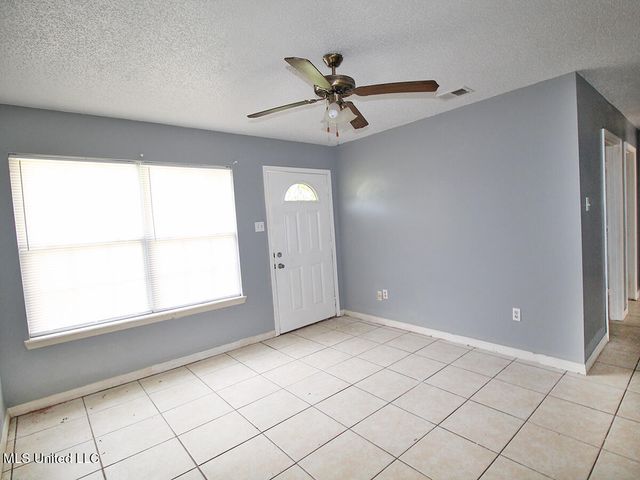 10009 Flintridge Drive, Moss Point, MS 39562