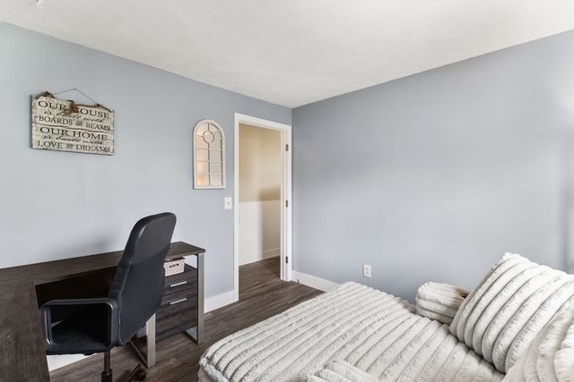 9 Herbert St, Taunton, MA 02780