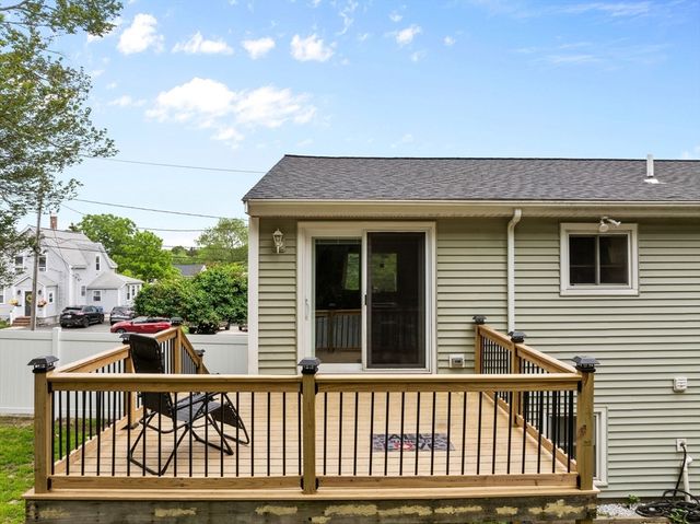 9 Herbert St, Taunton, MA 02780