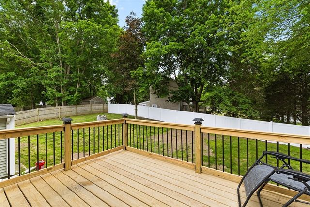 9 Herbert St, Taunton, MA 02780