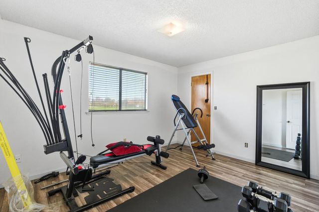 17232 Mark Road, Madera, CA 93636