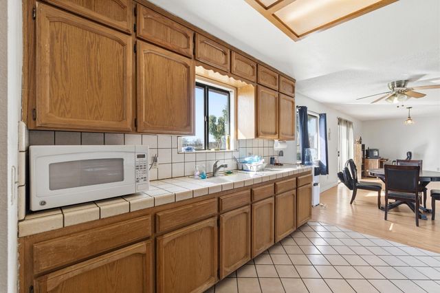 17232 Mark Road, Madera, CA 93636