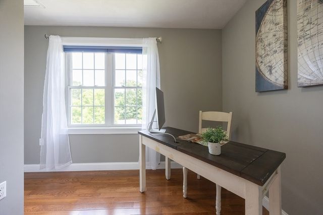 43 Chauncey St, North Attleboro, MA 02760