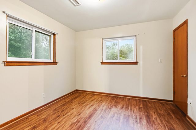6514 White Oak Valley Circle, Mc Donald, TN 37353