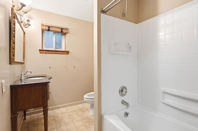 6514 White Oak Valley Circle, Mc Donald, TN 37353