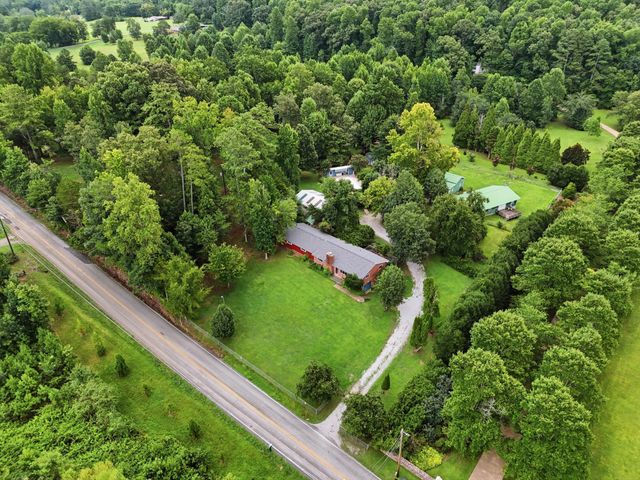 6514 White Oak Valley Circle, Mc Donald, TN 37353