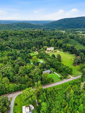 6514 White Oak Valley Circle, Mc Donald, TN 37353