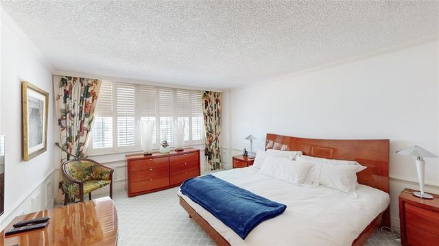 1149 Hillsboro Mile 610, Hillsboro Beach, FL 33062