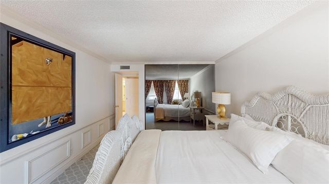 1149 Hillsboro Mile 610, Hillsboro Beach, FL 33062