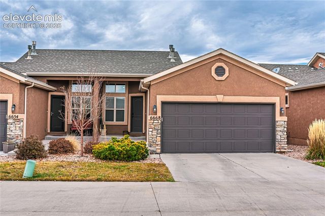 6668 Dark Oak View, Colorado Springs, CO 80923
