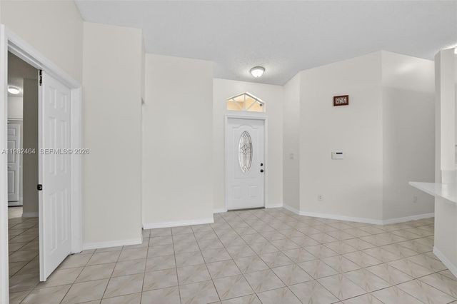 1281 NW 170th Ave, Pembroke Pines, FL 33028