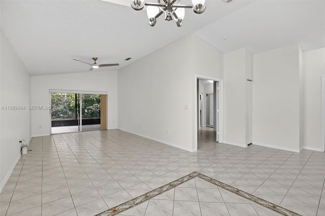 1281 NW 170th Ave, Pembroke Pines, FL 33028