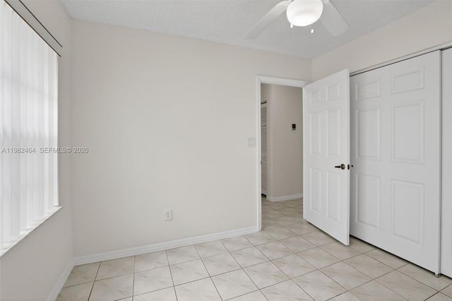 1281 NW 170th Ave, Pembroke Pines, FL 33028