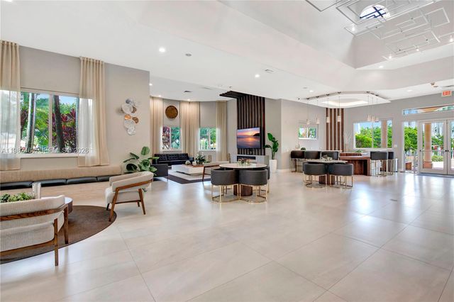 1281 NW 170th Ave, Pembroke Pines, FL 33028