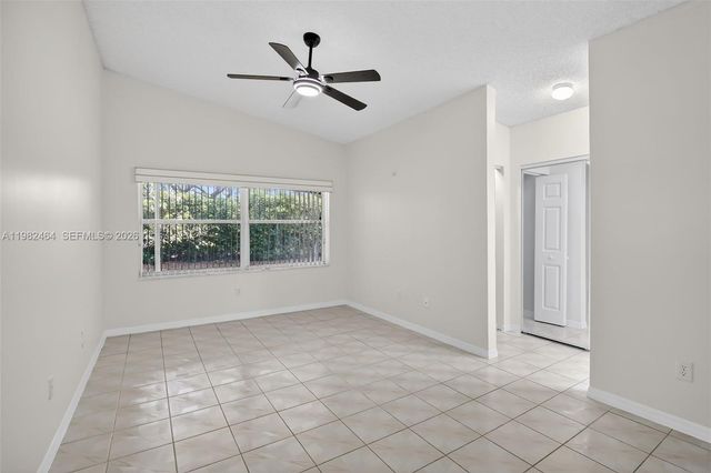 1281 NW 170th Ave, Pembroke Pines, FL 33028