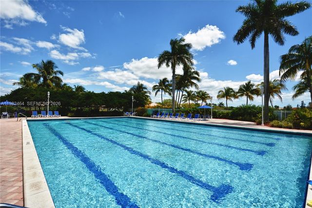 1281 NW 170th Ave, Pembroke Pines, FL 33028