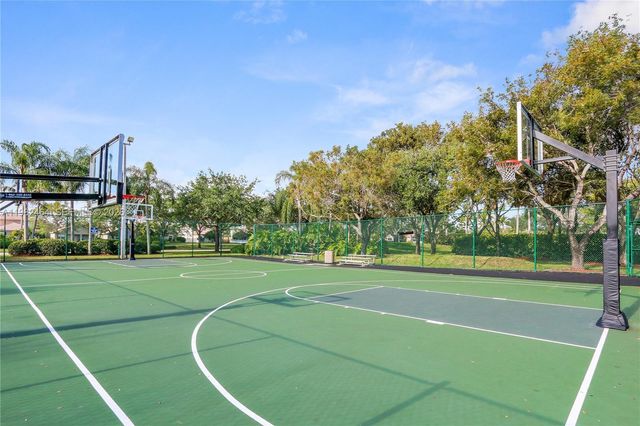 1281 NW 170th Ave, Pembroke Pines, FL 33028