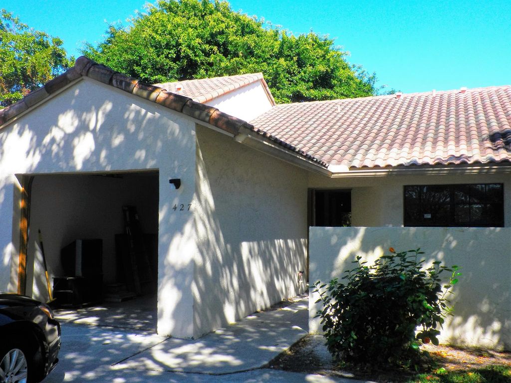 427 Cottonwood Place, Boca Raton, FL 33431
