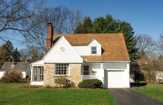 318 Garden Ave, Grove City Boro, PA 16127