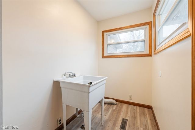 4385 W 229th Street, Fairview Park, OH 44126