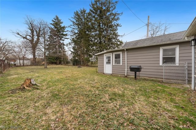 4385 W 229th Street, Fairview Park, OH 44126